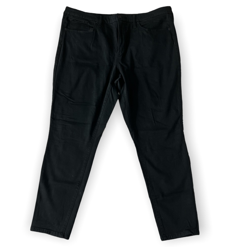 Universal Thread woman’s skinny jeans size 18